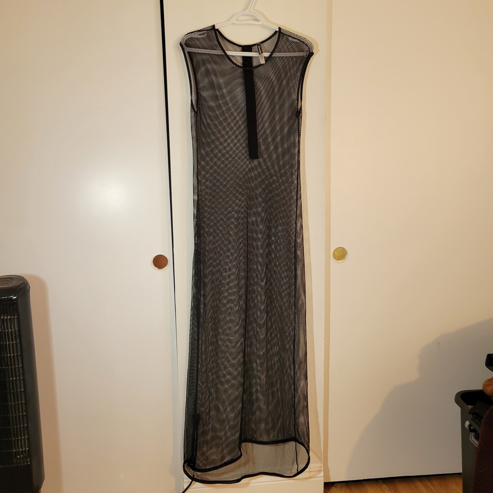 Darque Elegant Fishnet Maixi  Black Sleeveless Dress